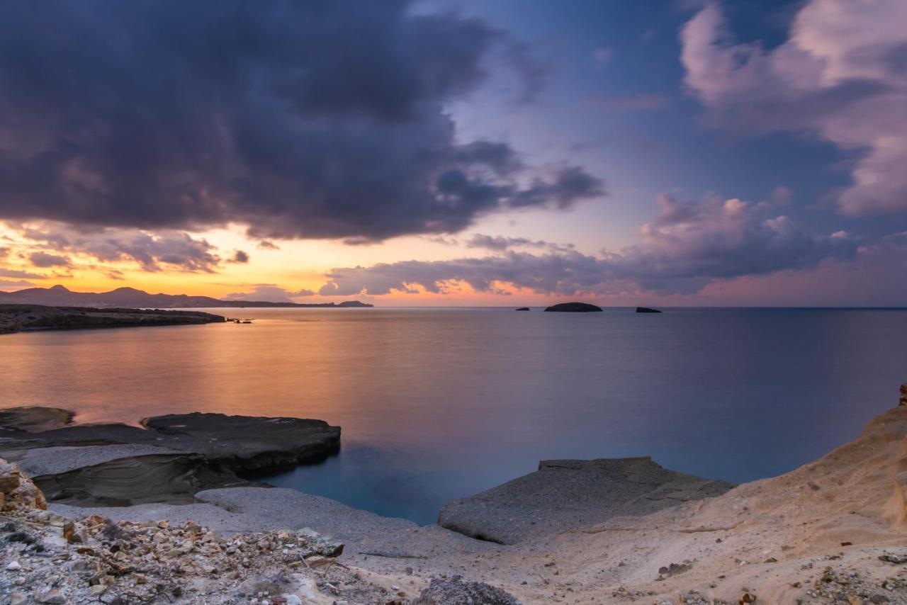 Villa Zefyros Pachaina Luaran gambar